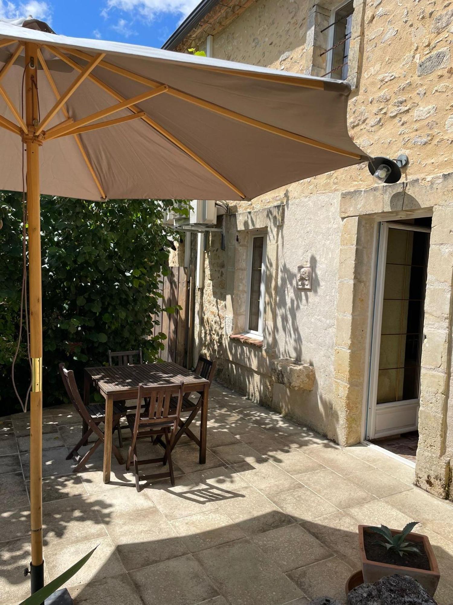Les Lèches 库埃特巧克力旅馆酒店 外观 照片